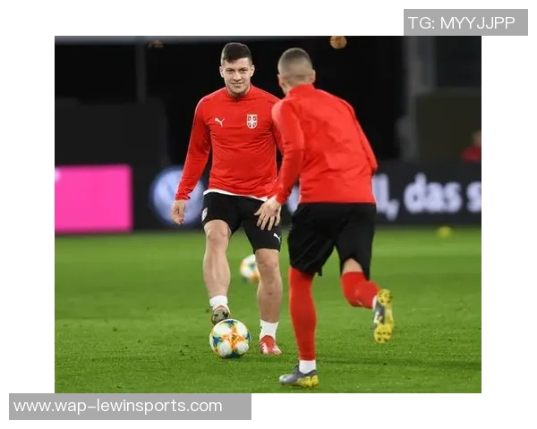 成都足球队实力飙升创造足球力量排名新高引发关注 成都足球队实力飙升创造足球力量排名新高引发关注