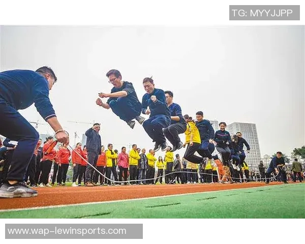 重庆飞盘队在运动世界攀岩锦标赛中的速度表现分析与点评